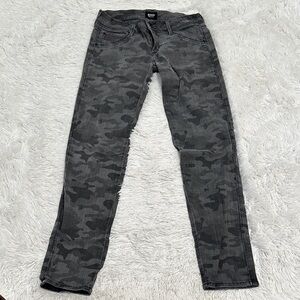 👒 Hudson Camo Skinny Jeans